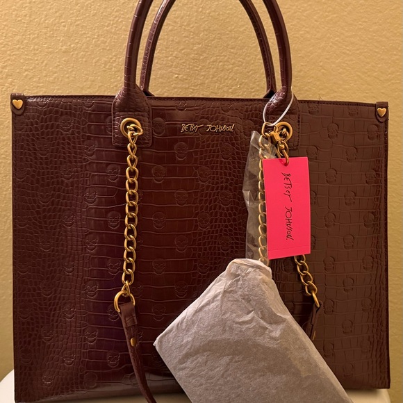 NWT Betsey Johnson Burgundy Skull Croc Embossed Tote w/Wallet, Gold Stud Chain